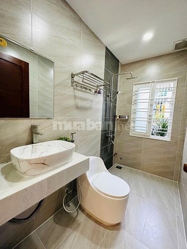 VỢ CHỒNG TÔI BÁN GẤP Nhà Lê Quang Định, Bình Thạnh, Hẻm 1 SẸC