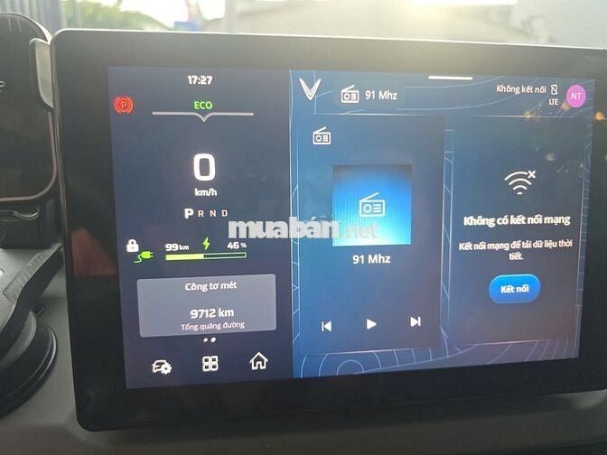 Vinfast VF3 2024 - Màu Xanh - 9.000km - Thuê pin
