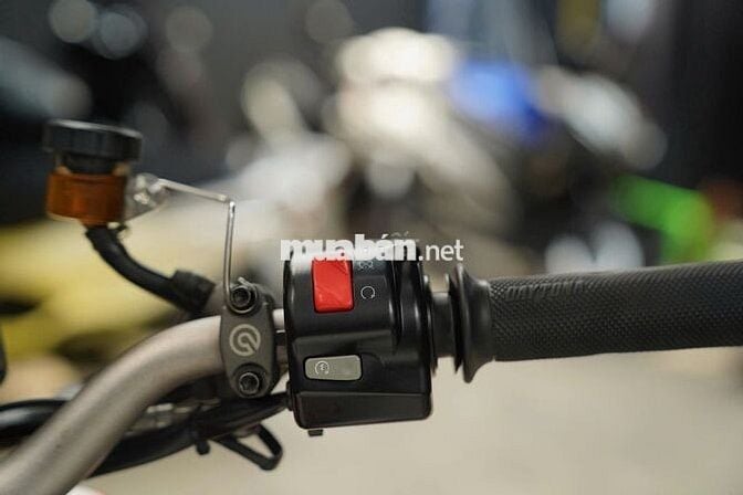 Quái thú KTM Super Duke 1290R GEN1 DKLD 2022