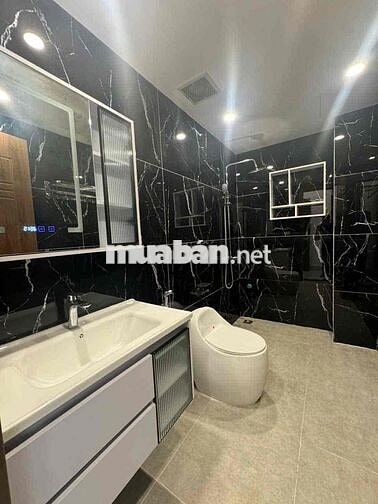 BÁM NHÀ PHỐ NGUYỄN SƠN BỒ ĐỀ 77m2 XÂY 6 TẦNG , GARA Ô TÔ