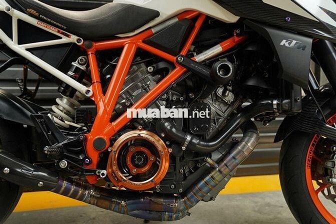 Quái thú KTM Super Duke 1290R GEN1 DKLD 2022