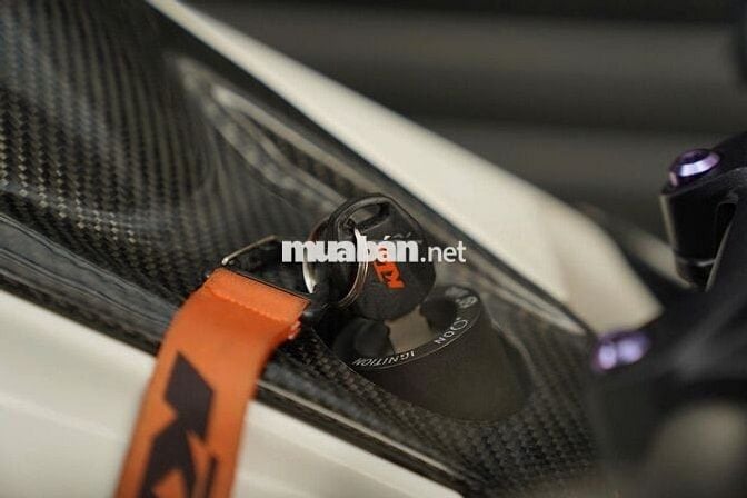 Quái thú KTM Super Duke 1290R GEN1 DKLD 2022