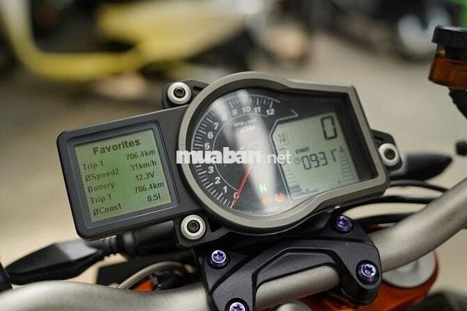 Quái thú KTM Super Duke 1290R GEN1 DKLD 2022