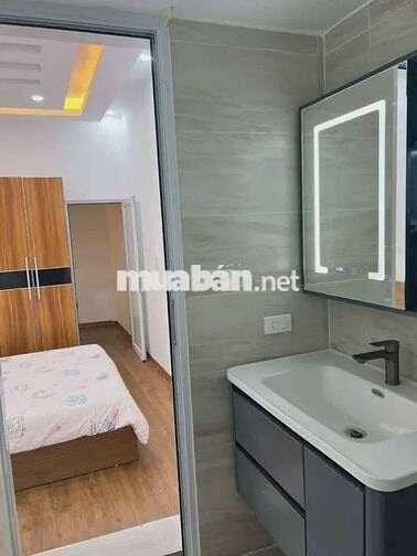 Gần Đại Học Bách Khoa - Nhỉnh 10 tỷ nhà tháng máy, tặng nội thất