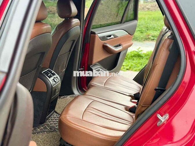 VinFast Lux SA2.0 2019 Đỏ 10 vạn km