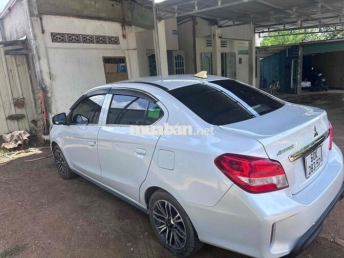 Mitsubishi Attrage 2023 Trắng