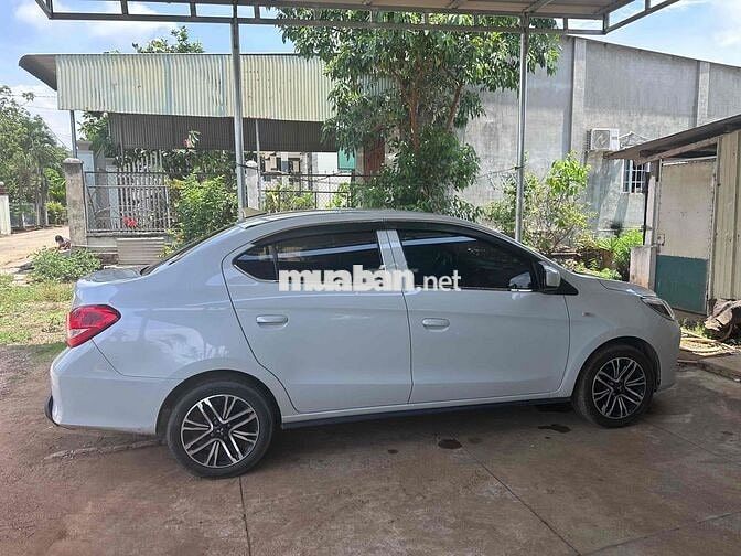 Mitsubishi Attrage 2023 Trắng