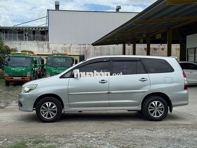 Toyota Innova E MT 2015