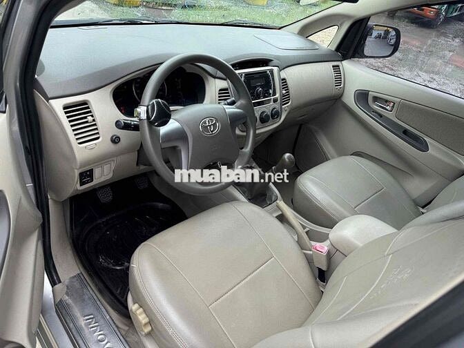Toyota Innova E MT 2015