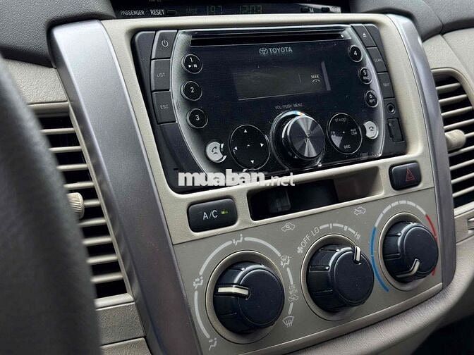 Toyota Innova E MT 2015