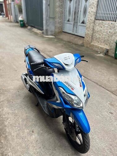 Yamaha Luvias Fi Xanh trắng