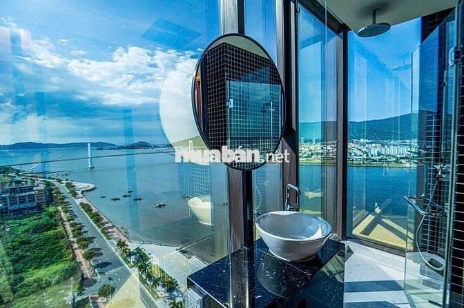Sam 2PN tầng18, 68,4m2 , view pháo hoa, Full nội thất, Sẵn sổ- 5tỷ599