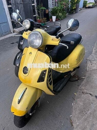 1 cặp piago Vespa GTS Vàng, Đen chính chủ