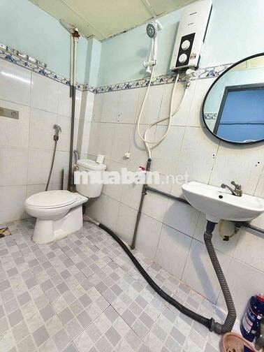 CHO THUÊ NHÀ CẤP 4. phan đăng lưu p5 phú nhuận