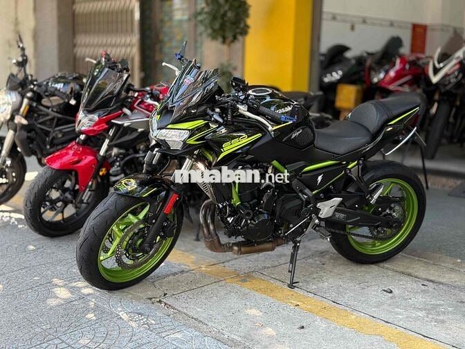 Kawasaki Z650 đời mới Odo 5.000 km zin 99%