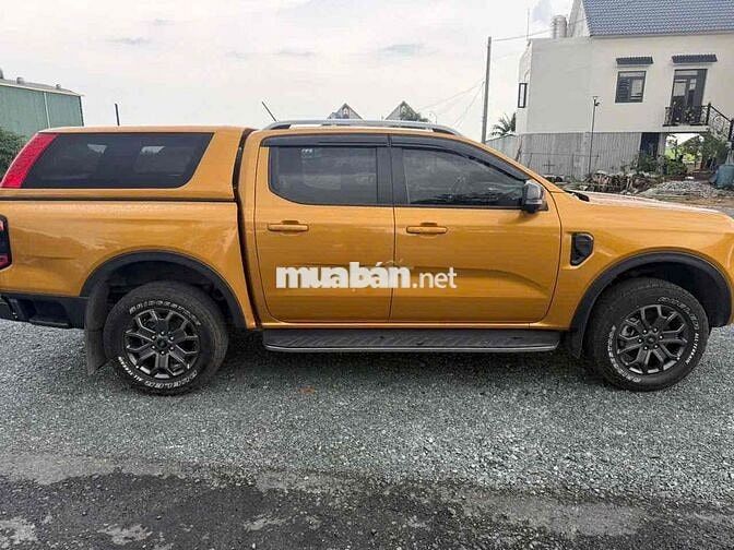 Ford Ranger Wildtrak 2023 Vàng 66974 km