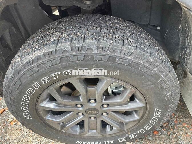 Ford Ranger Wildtrak 2023 Vàng 66974 km