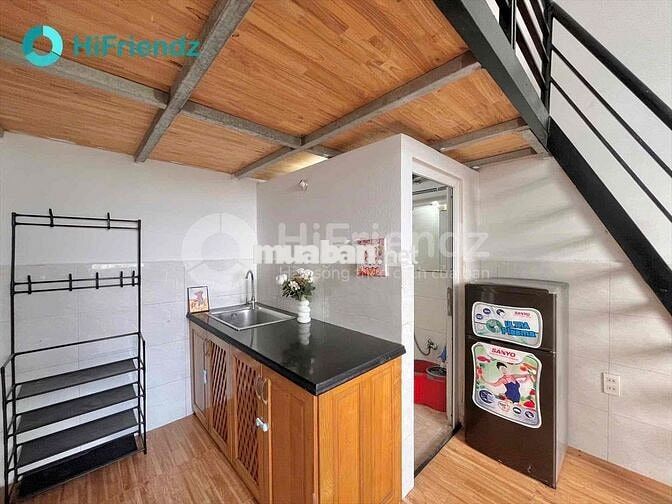 Phòng trọ có gác gần KCX, Lotte, cửa sổ trời, giá rẻ Lâm Văn Bền