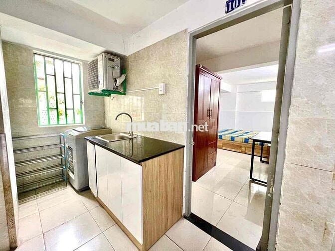 Studio tách bếp trống sẵn | gần KCX | Full nội thất | Rộng thoáng