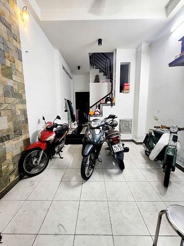 Quận 3 giá chỉ 7.9 tỷ nhà hẻm thẳng Võ Văn Tần DT 41m xây 4 tầng BTCT 