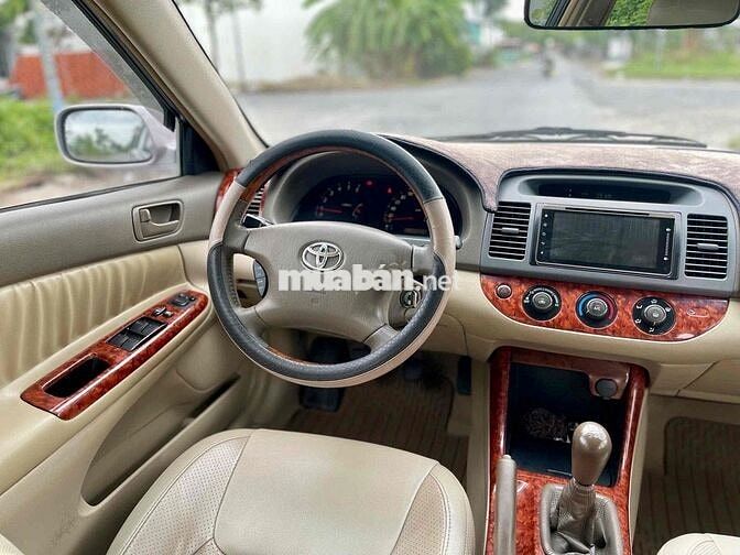 Toyota Camry 2.4G Modell 2003