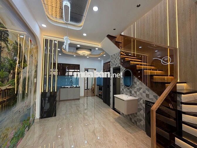 Cần bán gấp căn nhà ở Đinh Đức Thiện
