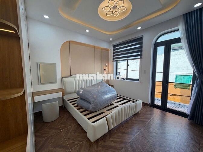 Cần bán gấp căn nhà ở Đinh Đức Thiện