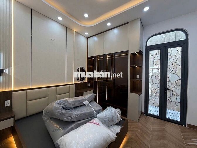 Cần bán gấp căn nhà ở Đinh Đức Thiện