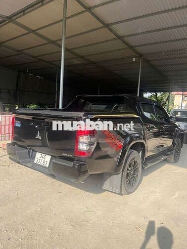 Mitsubishi Triton Athlete Đen