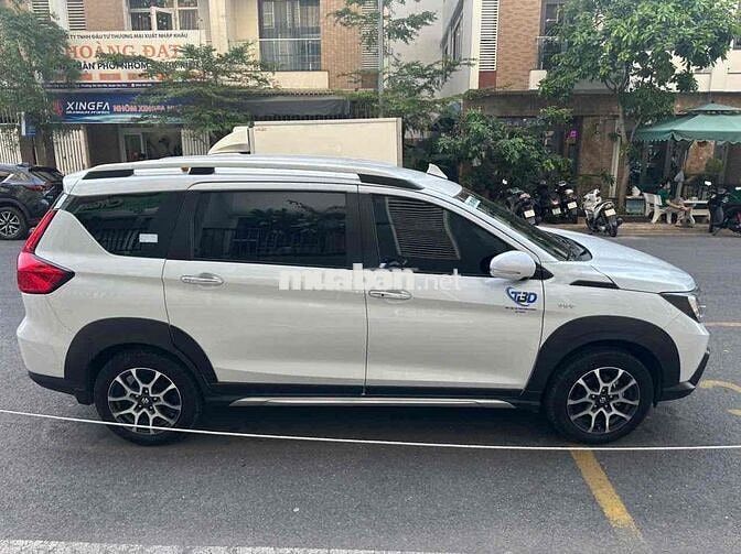 Suzuki XL7 Trắng 7 chỗ 40837 km