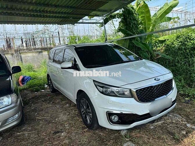 Kia Sedona 2016 Trắng 7 chỗ