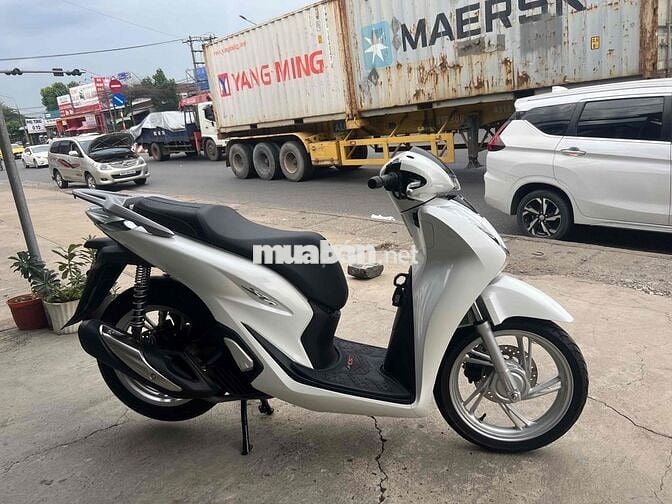 Honda SH 125 2023 Trắng bán trả góp