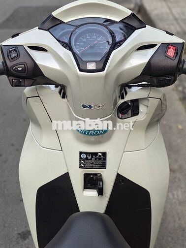 Honda Sh 300i 2019 trắng zin BSTP ngay chủ ký