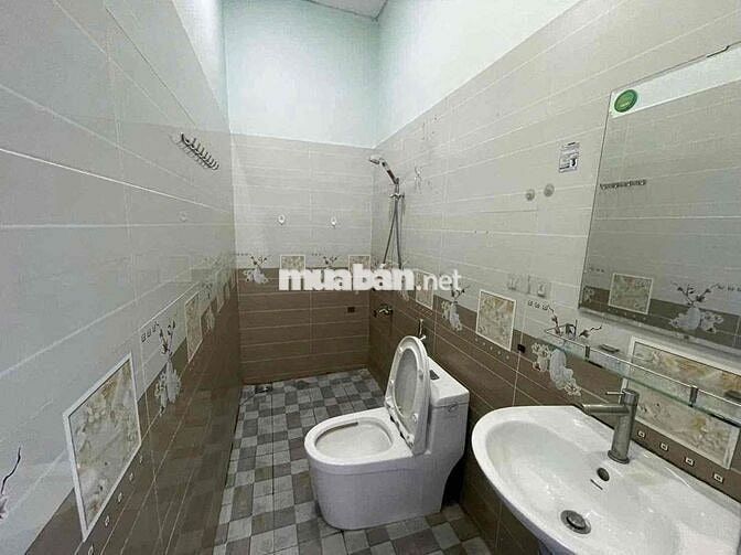 Cho thuê nhà phường tân hiệp cũ giá 5 tr 5