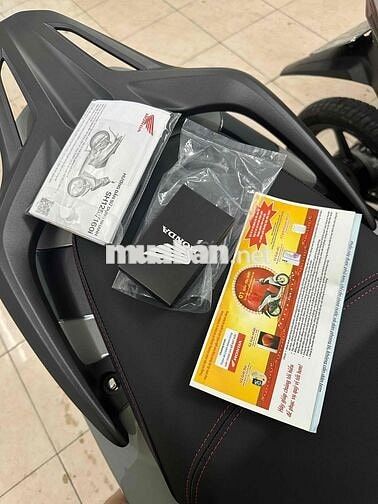 Honda SH 125 ABS Xám 68 km