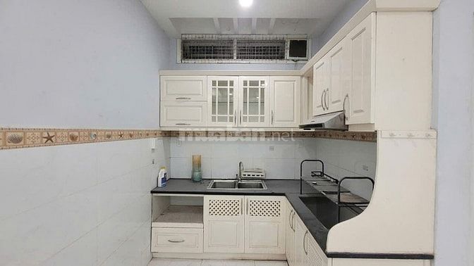 Cho thuê căn hộ chung cư 43 Hồ Văn Huê,, Phường 9 , Phú Nhuận