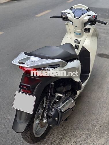Honda Sh 300i 2019 trắng zin BSTP ngay chủ ký