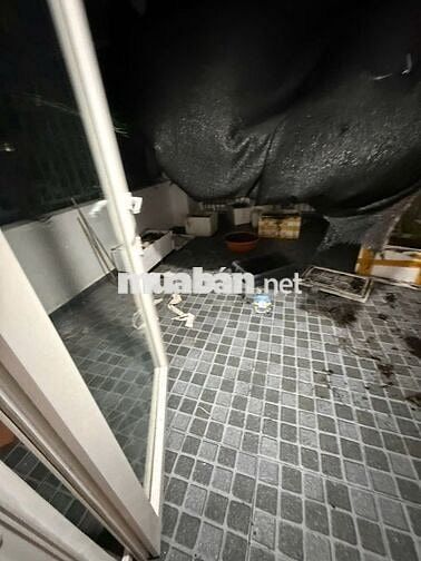 CHO THUÊ NHÀ PHƯỜNG TÂN QUÝ 4,5 x 14 M ĐÚC 3,5 Tấm ĐẸP : 4 PN , 4 Wc