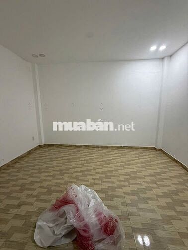 CHO THUÊ NHÀ PHƯỜNG TÂN QUÝ 4,5 x 14 M ĐÚC 3,5 Tấm ĐẸP : 4 PN , 4 Wc