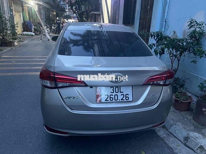 Toyota Vios 2020 Vàng cát