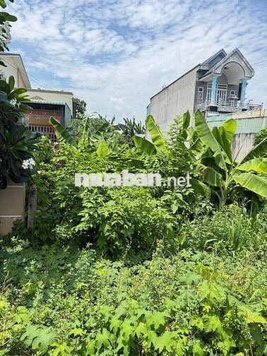 Mặt tiền Nguyễn Văn Khạ, cách ngã 4 Cây Bài - Nguyễn Văn Khạ 500m