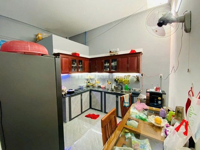 Nhà đẹp đường Thạnh Xuân 13, DT 4,2x15m, HXH