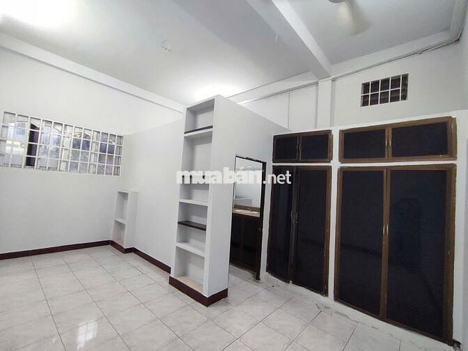 Gấp Bán Biệt Thự Bình Chiểu - Hẻm Xe Tải - Sổ Riêng Hoàn Công