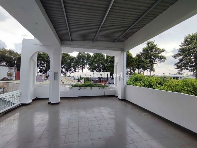 Gấp Bán Biệt Thự Bình Chiểu - Hẻm Xe Tải - Sổ Riêng Hoàn Công