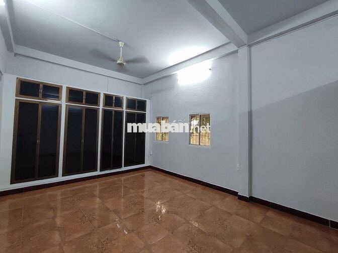 Gấp Bán Biệt Thự Bình Chiểu - Hẻm Xe Tải - Sổ Riêng Hoàn Công