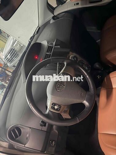 Toyota Yaris 2010 - 100000km