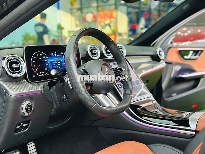 Mercedes C300 AMG Model 2023 Đen