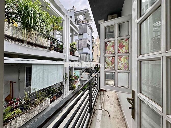 Cho Thuê 1PN Tách Bếp Balcon 35m2 Full NT Ngay Cống Quỳnh Bùi Viện Q1