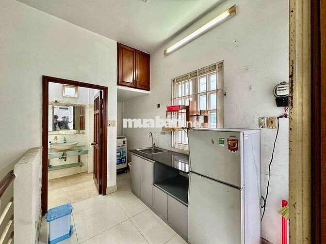 Cho Thuê 1PN Tách Bếp Balcon 35m2 Full NT Ngay Cống Quỳnh Bùi Viện Q1