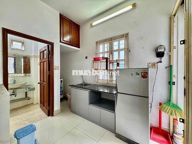 Cho Thuê 1PN Tách Bếp Balcon 35m2 Full NT Ngay Cống Quỳnh Bùi Viện Q1